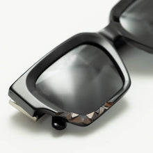 Load image into Gallery viewer, MINERAL-Handpainted & Handcrafted sunglasses by Uglybell