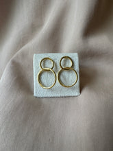 Load image into Gallery viewer, “CONNECTION” handmade earrings