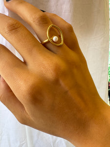 One Pearl ring