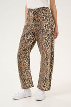 Load image into Gallery viewer, CULTURE CUaliena leopard jeans