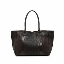 Load image into Gallery viewer, “KATE II” leather bag