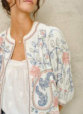 Anvi Jacket Paisley & Rose Embroidered Patterned Cotton Gathered Jacket