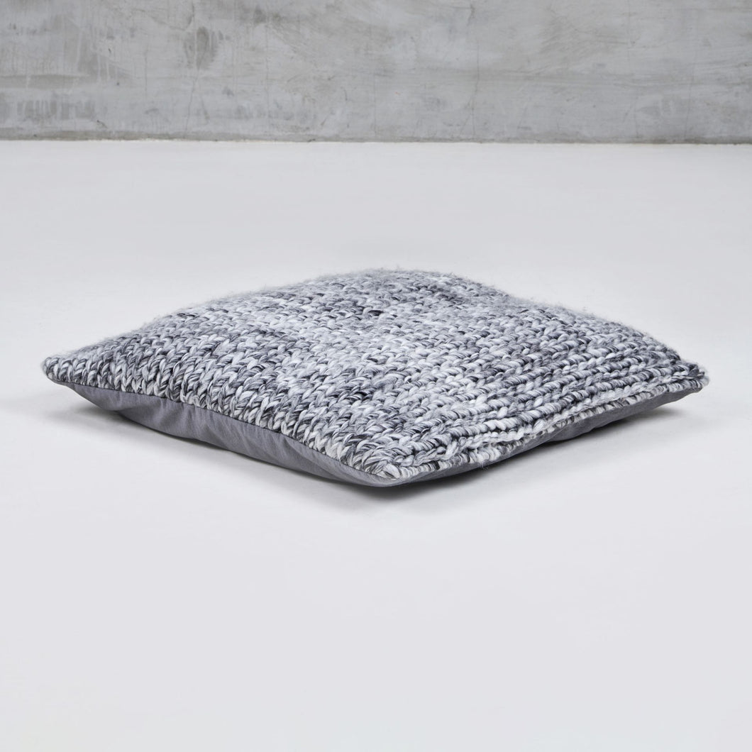 Floor cushion