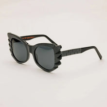 Load image into Gallery viewer, TWISTER -Handcrafted sunglasses by Uglybell