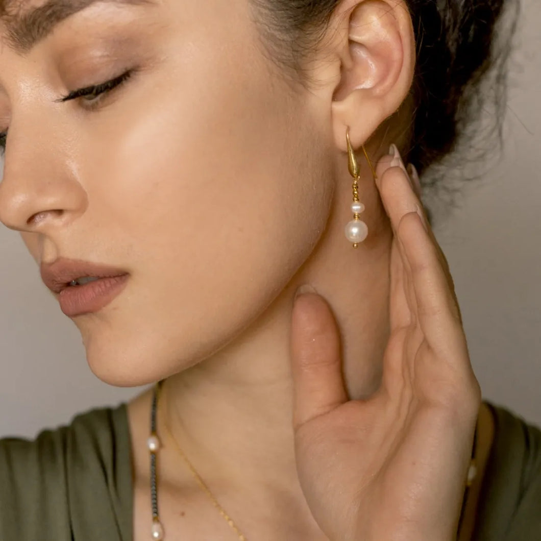 Pearls - Long earrings