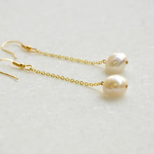 Load image into Gallery viewer, &quot;One of a Pearl&quot; earrings